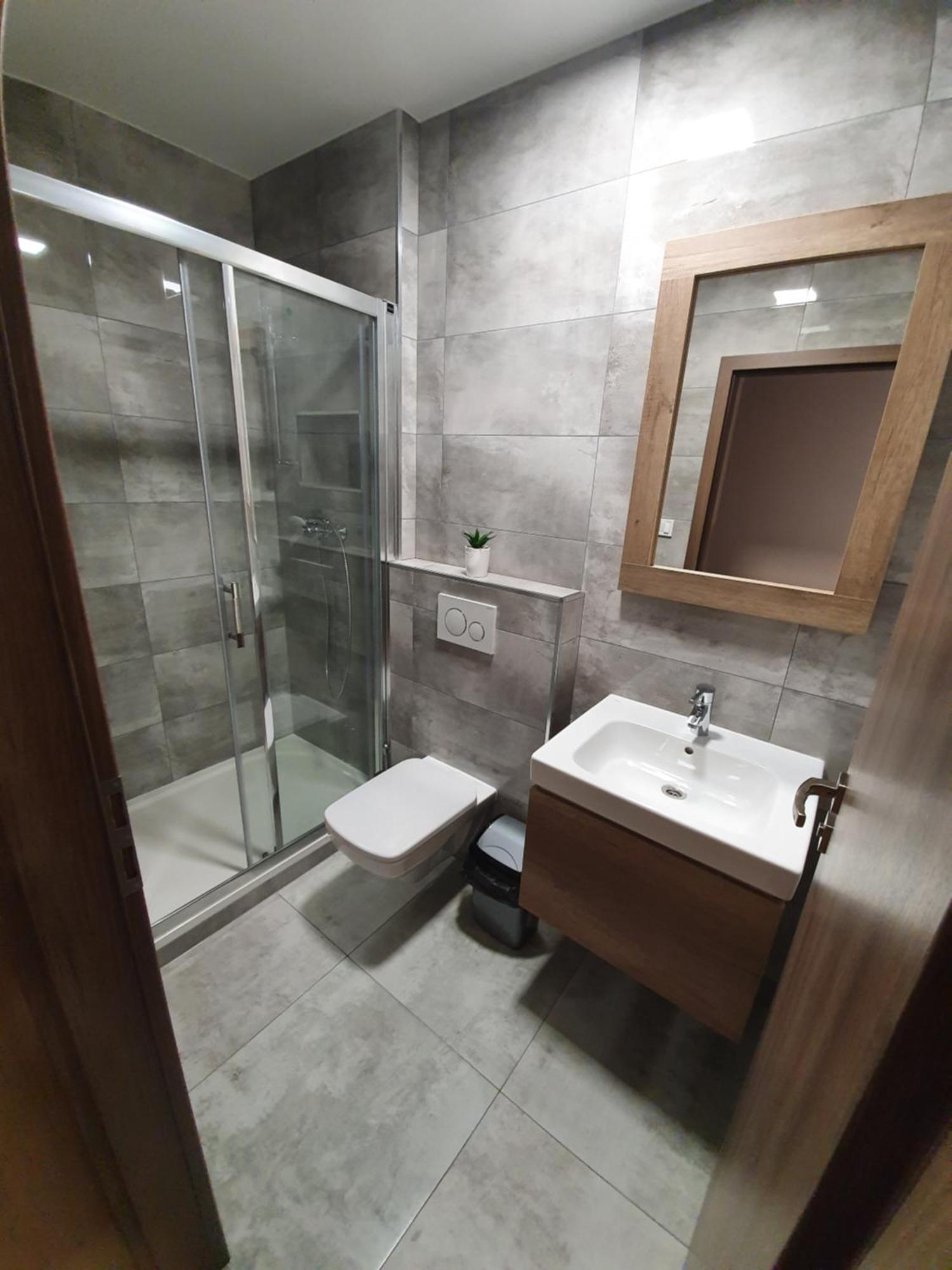 Domirexgroup Apartments Лученец Экстерьер фото